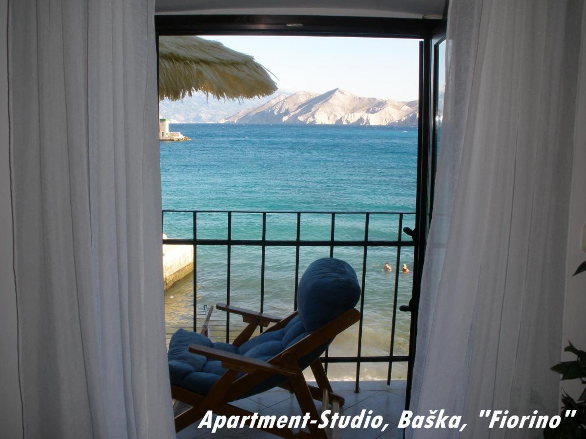 Baska Apartment-Studio Fiorino Экстерьер фото